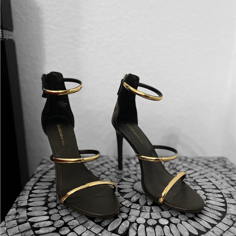 Bebe & Co. Zipper Back Heels